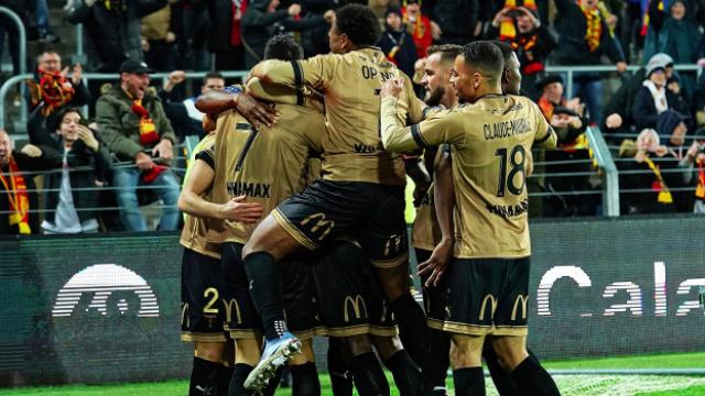 Lens PSG’ye ilk yenilgisini tattırdı