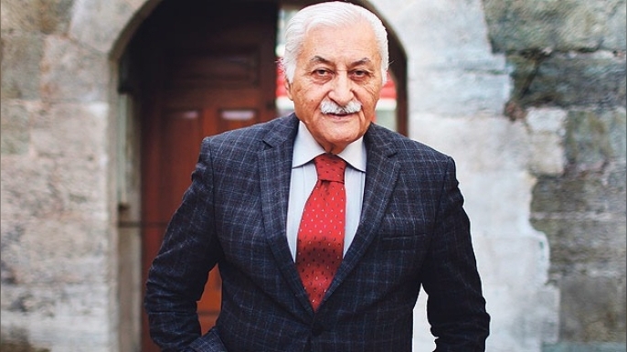 Yavuz Bülent Bâkiler Kimdir? Hayatı, Eserleri ve Edebî Kişiliği