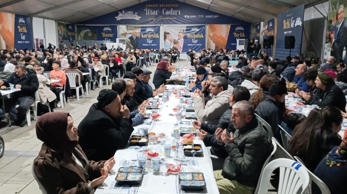 Pendik Sahili’ndeki İftar Çadırına Büyük İlgi