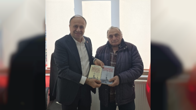 Yazar Ömer Tekinbaş’tan CHP Pendik İlçe Başkanı Niyazi Güneri’ye Ziyaret