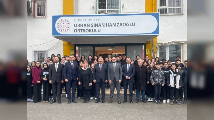 Orhan Sinan Hamzaoğlu Ortaokulunda Geleneksel Bayramlaşma Etkinliği Yoğun Katılımla Gerçekleşti
