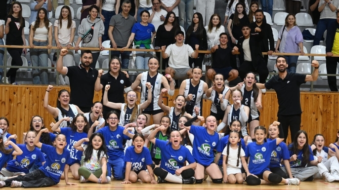 Küçük Kızlar Voleybol Ligi’nde Zirvenin Sahibi Balkan Yeşilbağlarspor