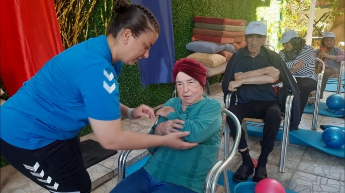 Pendik Belediyesi’nden Örnek Proje: Huzurevlerinde Aktif Yaşam