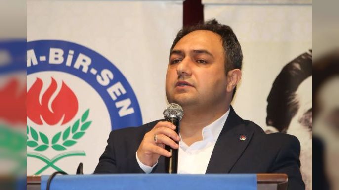 Eğitim-Bir-Sen İstanbul 4 Nolu Şubesi'nde Bilal Duran Güven Tazeledi