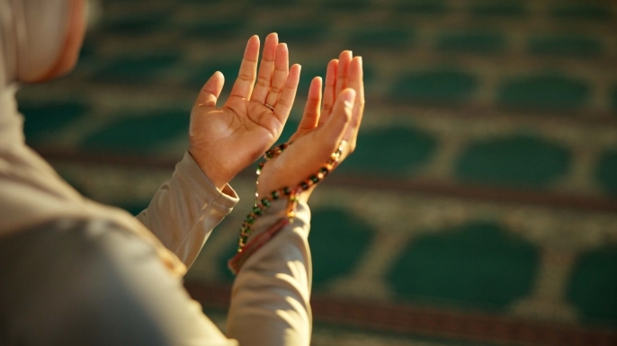 Dua Sektörü: Emek Olmadan Mucize Arayışının Eleştirisi