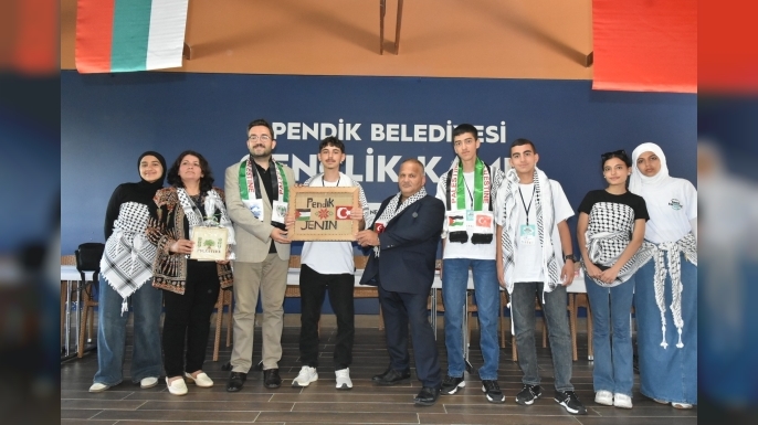 Pendik'te Kardeş Şehirler Buluşması 'Kültür Gecesi' ile Sona Erdi