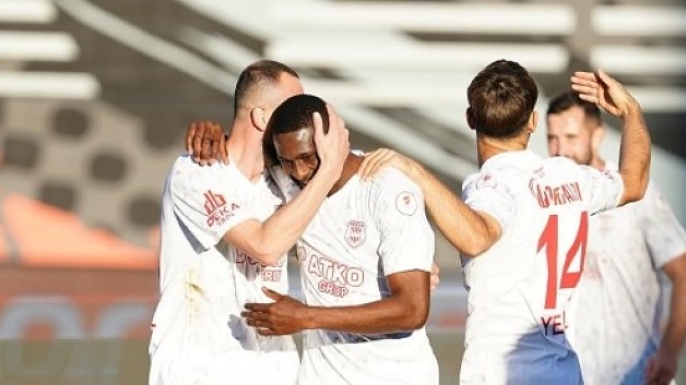 Pendikspor, Çorluspor 1947’yi 3-2 Mağlup Ederek Üst Tura Yükseldi