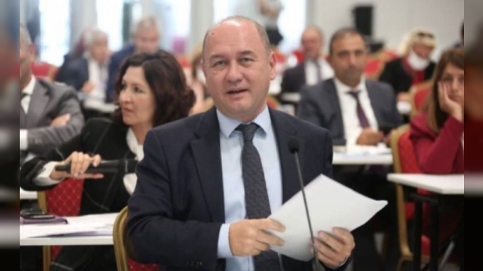 Süleyman Tarık Balyalı CHP’den İstifa Etti