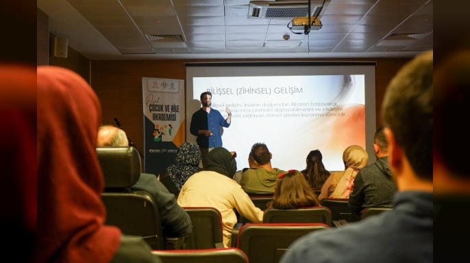 Türkiye'de Belediyeler Arasında Bir İlk: Pendik Özel Çocuk ve Aile Akademisi'nde İlk Dönem Sona Erdi