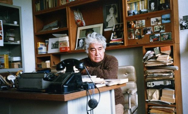 Aziz Nesin'in Kaleminden Nasıl Yazıyorum Sorusuna Verdiği 7 Samimi Cevap | ListeList.com