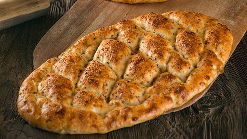 Ramazan pidesi yüksek kalori değeri ile kilo aldıran bir besindir. Bu nedenle uzmanlar her gün tüketilmemesi konusuna uyarıda bulunmaktadır. Bir ramazan pidesi kalorisi ve büyüklüğü bakımından ortalama 16-20 dilim ekmek içerir.