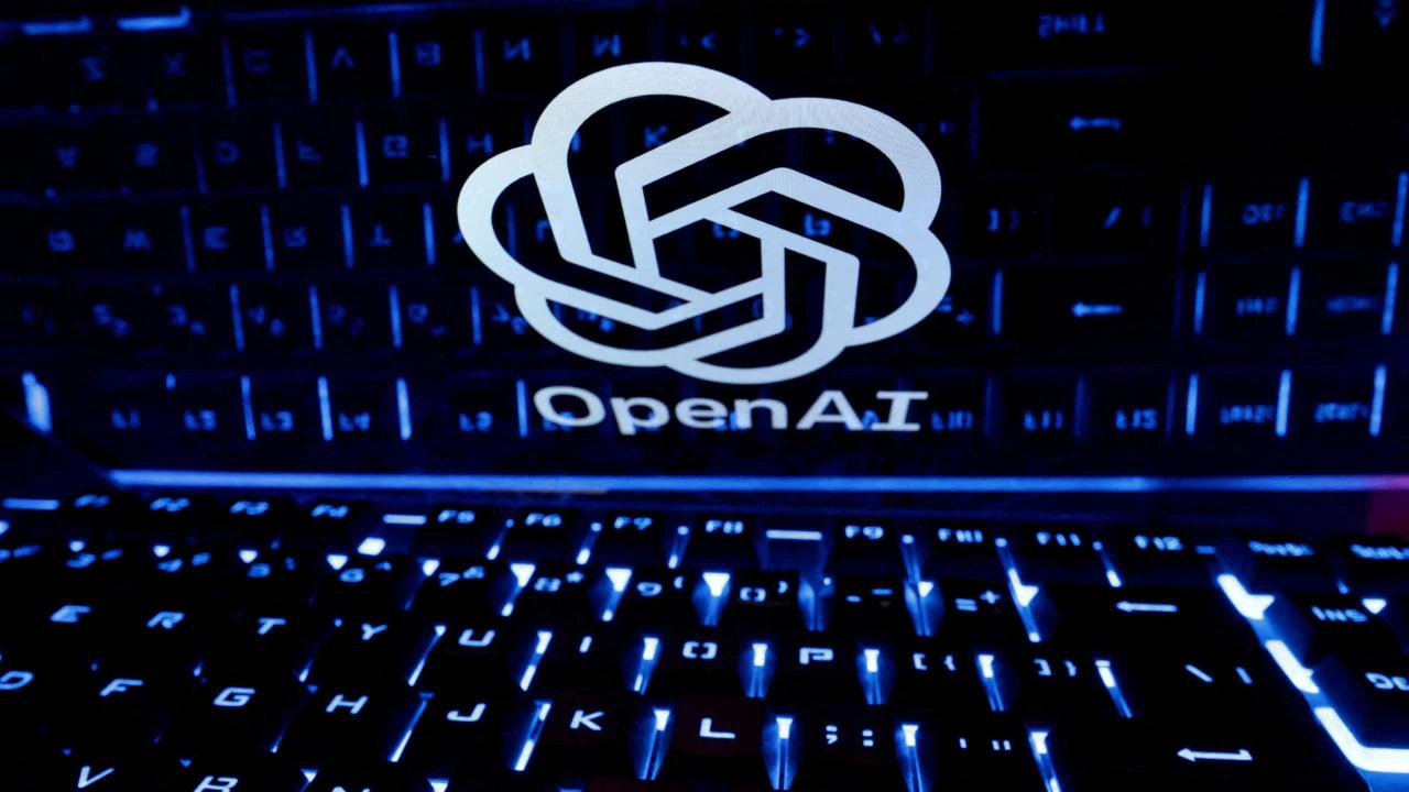 OpenAI, Ücretsiz ve Özelleştirilebilir İki Yeni Yapay Zeka Modelini Yayınladı